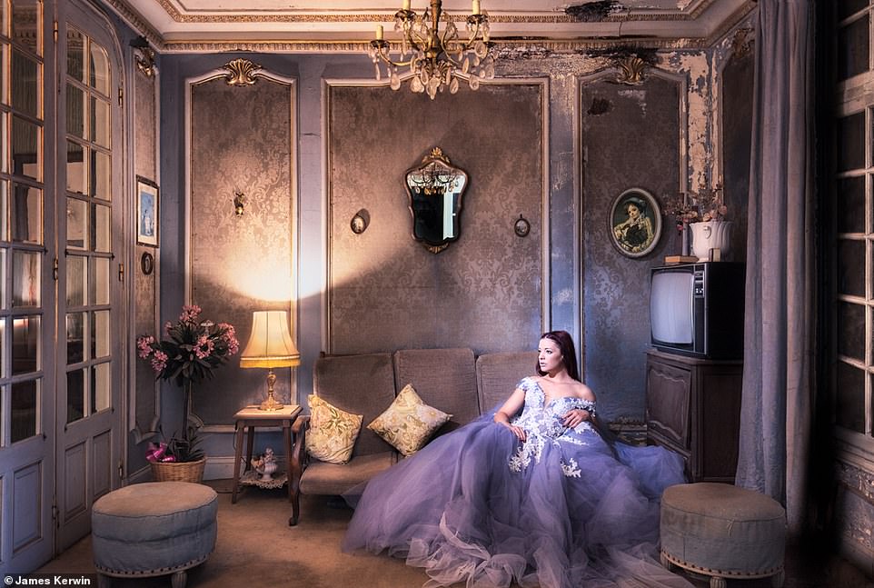 The rooms inside this derelict French chateau were still full of furniture. Jade just so happened to have packed this purple dress, which almost blends in with the surroundings