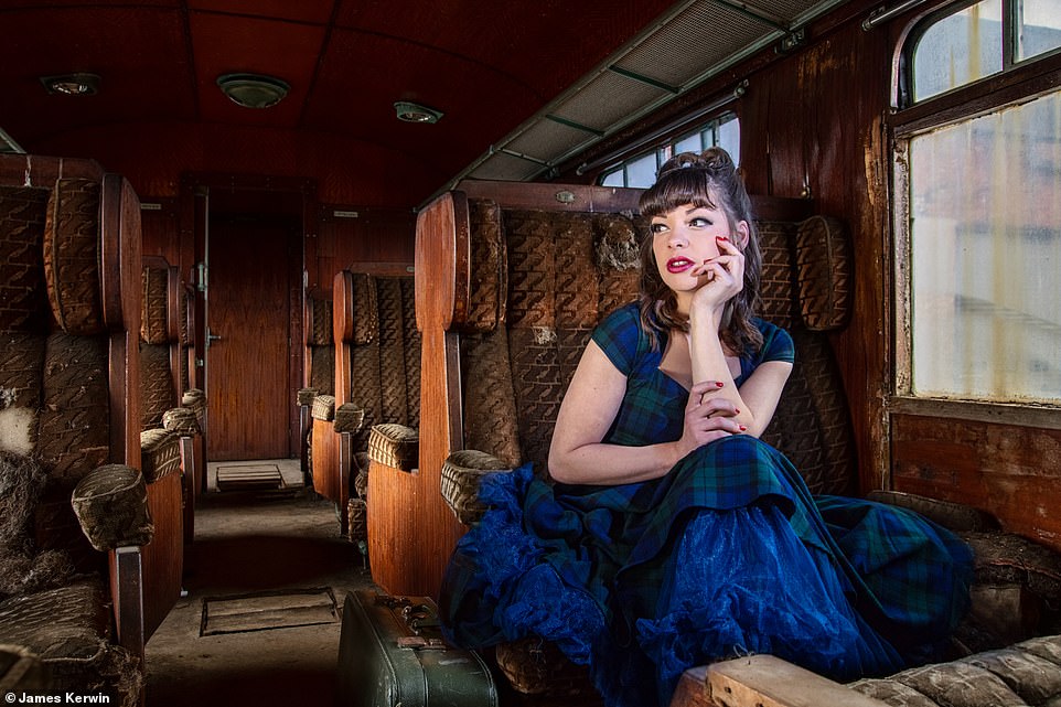 During a road trip around France, the pair discovered a disused railway carriage and thought it would be the perfect place for a shot of Jade wearing a retro dress 