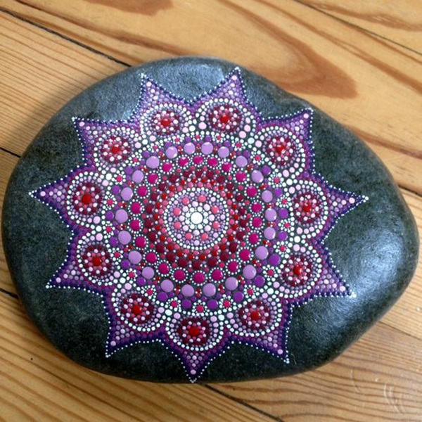 DIY Mandala Stone Patterns To Copy (14)