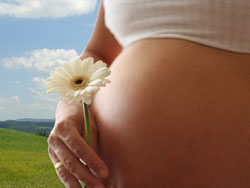  Дефицит витамина D у беременной женщины вызывает нарушение речи у ребенка  