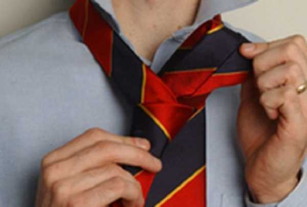 Как завязать галстук пошагово фото красиво мужской классический